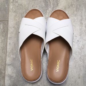 Vionic platform slides white